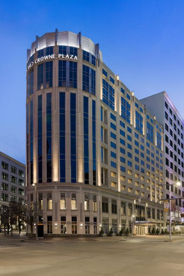 คราวน์ พลาซา คลีฟแลนด์ แอท เพลย์เฮาส์ สแควร์ Hotel ภายนอก รูปภาพ